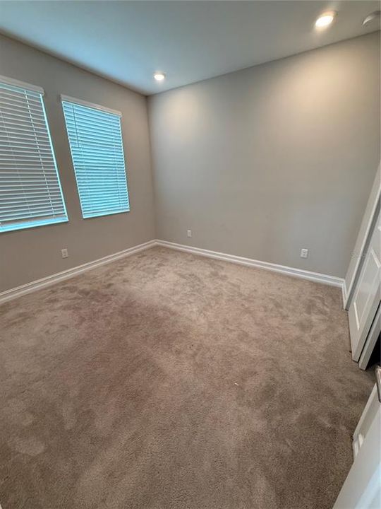 For Rent: $2,850 (3 beds, 2 baths, 2047 Square Feet)