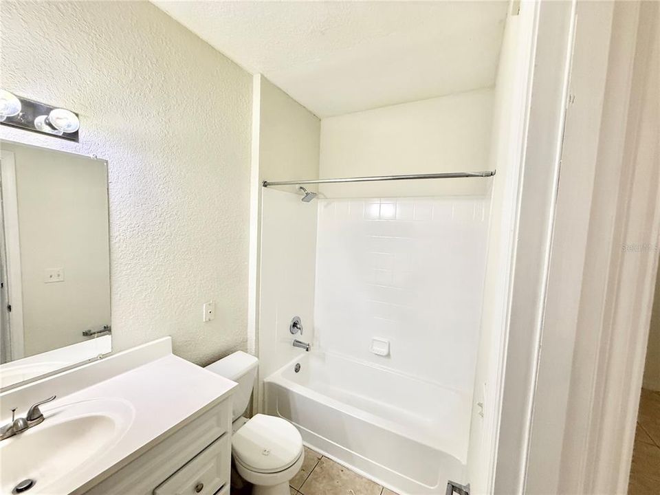 For Rent: $1,375 (1 beds, 1 baths, 674 Square Feet)