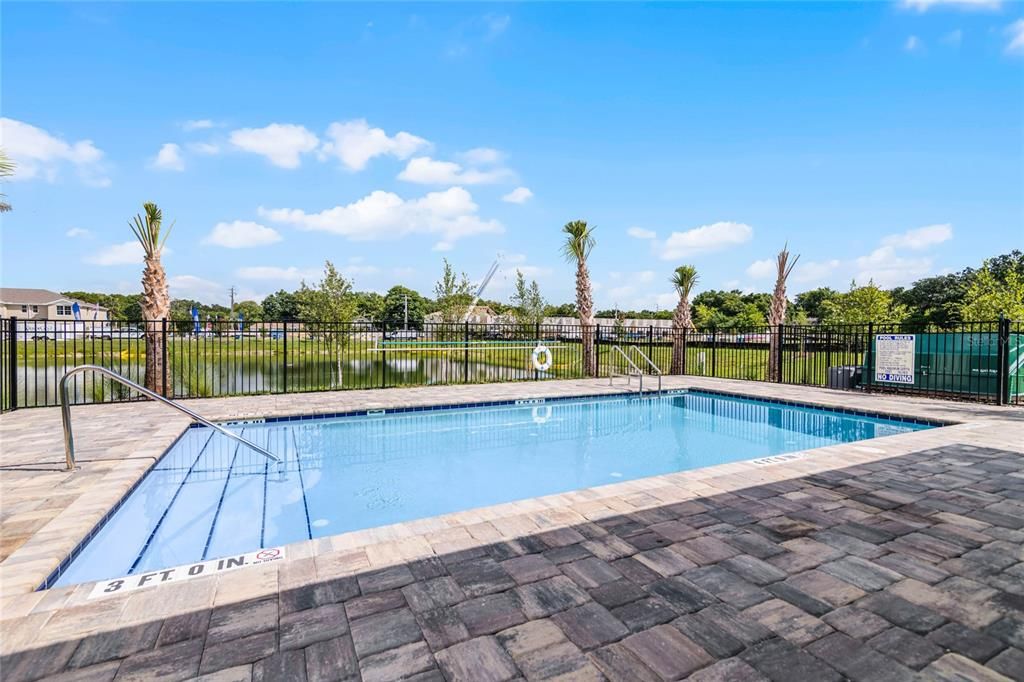 For Sale: $255,000 (3 beds, 2 baths, 1463 Square Feet)