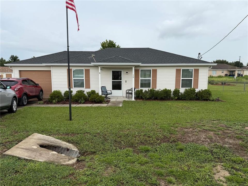 For Sale: $240,900 (3 beds, 2 baths, 1014 Square Feet)