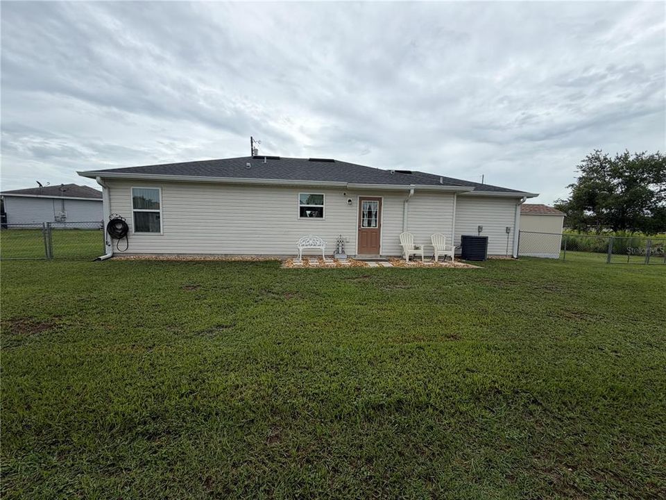For Sale: $240,900 (3 beds, 2 baths, 1014 Square Feet)