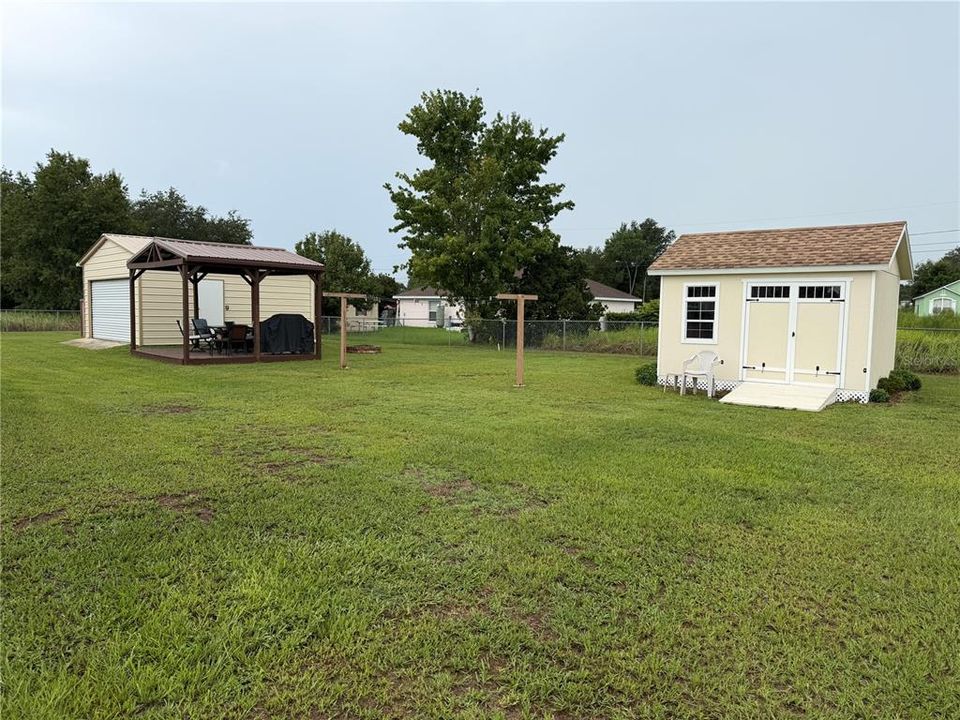 For Sale: $240,900 (3 beds, 2 baths, 1014 Square Feet)