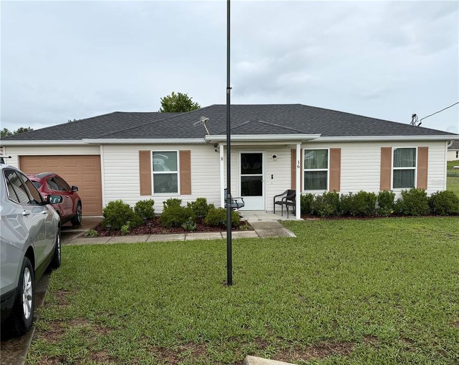 For Sale: $240,900 (3 beds, 2 baths, 1014 Square Feet)