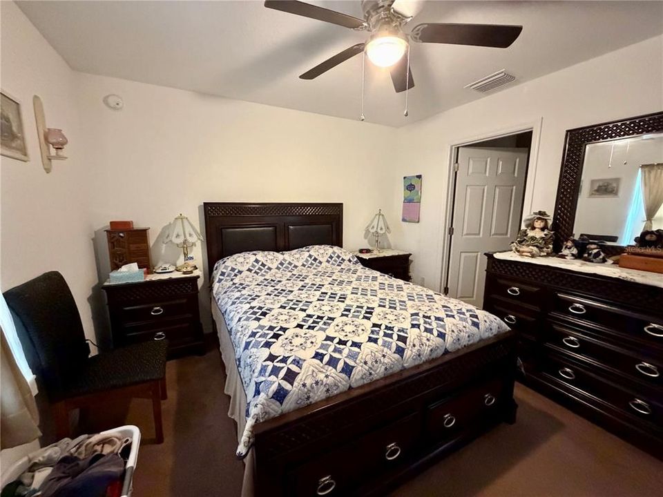For Sale: $240,900 (3 beds, 2 baths, 1014 Square Feet)