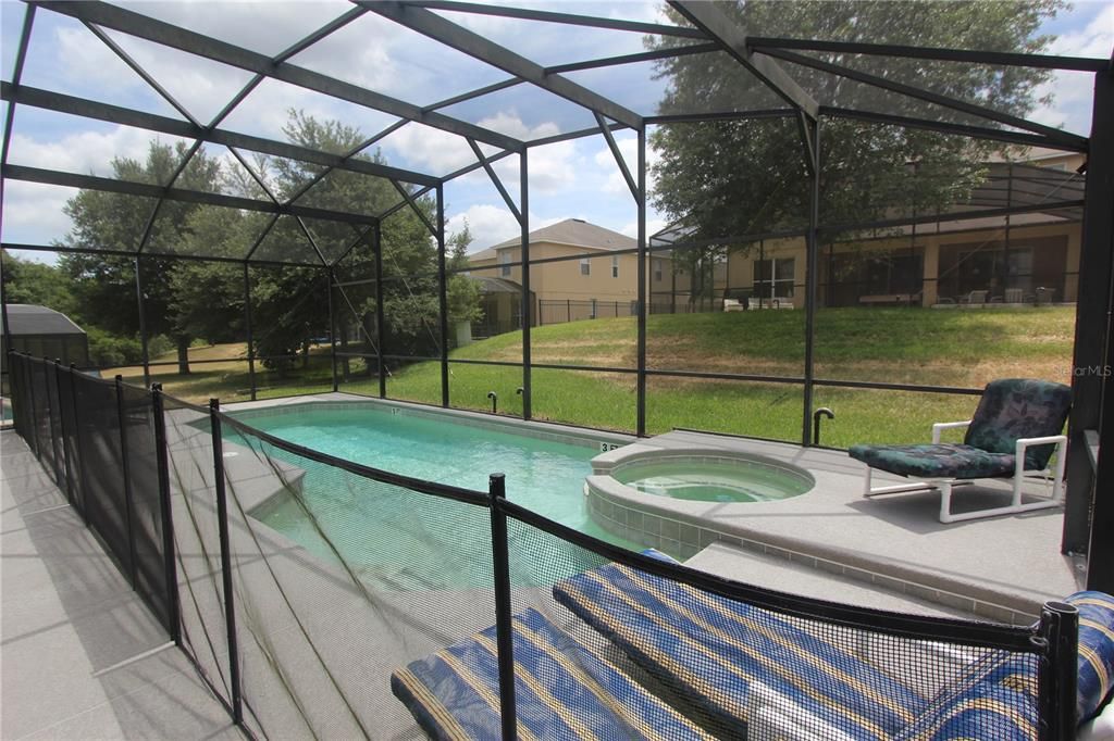 En Venta: $498,000 (8 camas, 5 baños, 2881 Pies cuadrados)