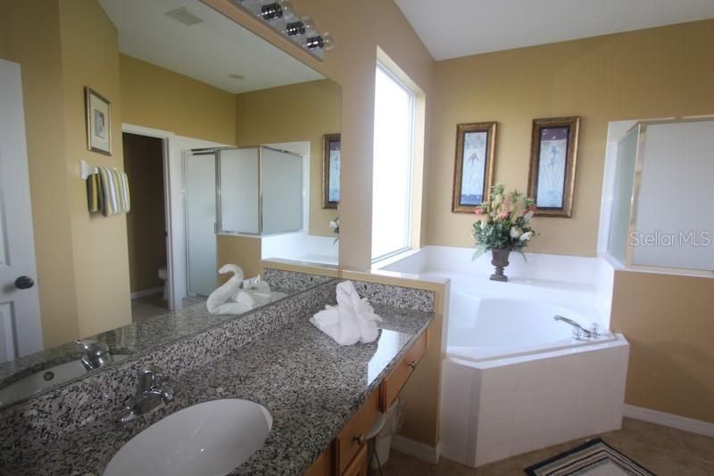 En Venta: $498,000 (8 camas, 5 baños, 2881 Pies cuadrados)