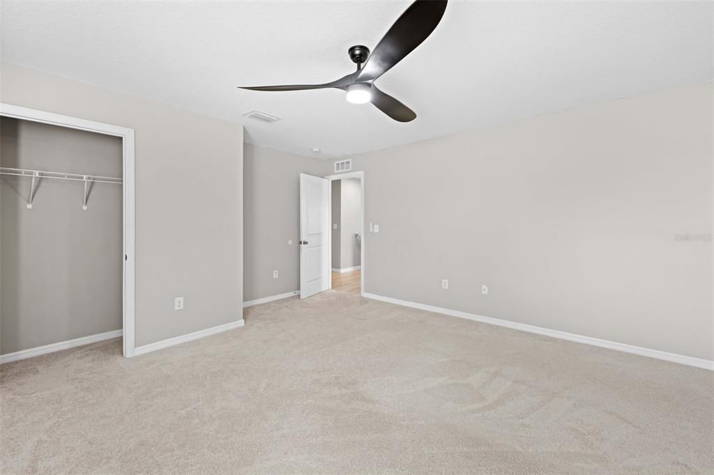 待售: $419,900 (5 贝兹, 2 浴室, 2910 平方英尺)