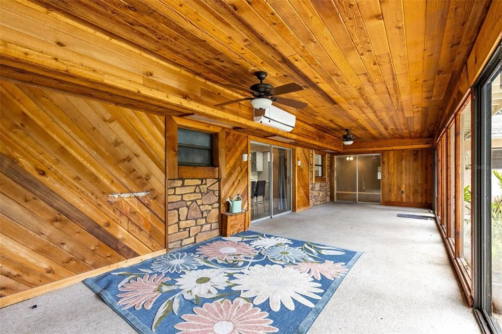 En Venta: $599,900 (4 camas, 2 baños, 2763 Pies cuadrados)