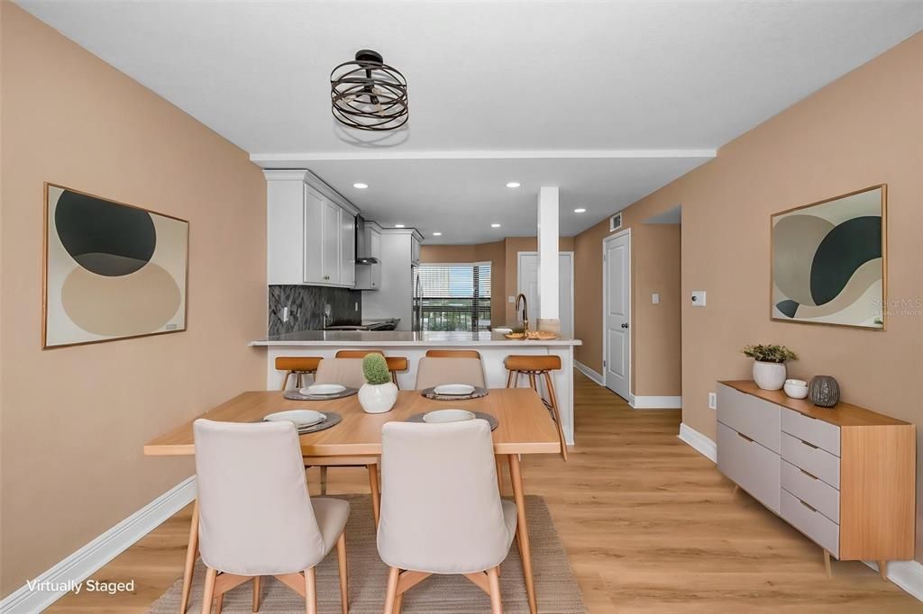 Activo con contrato: $319,500 (2 camas, 2 baños, 1030 Pies cuadrados)