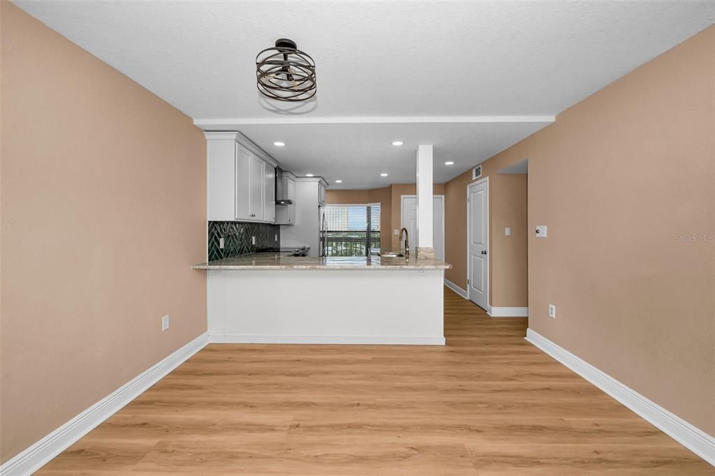Activo con contrato: $319,500 (2 camas, 2 baños, 1030 Pies cuadrados)