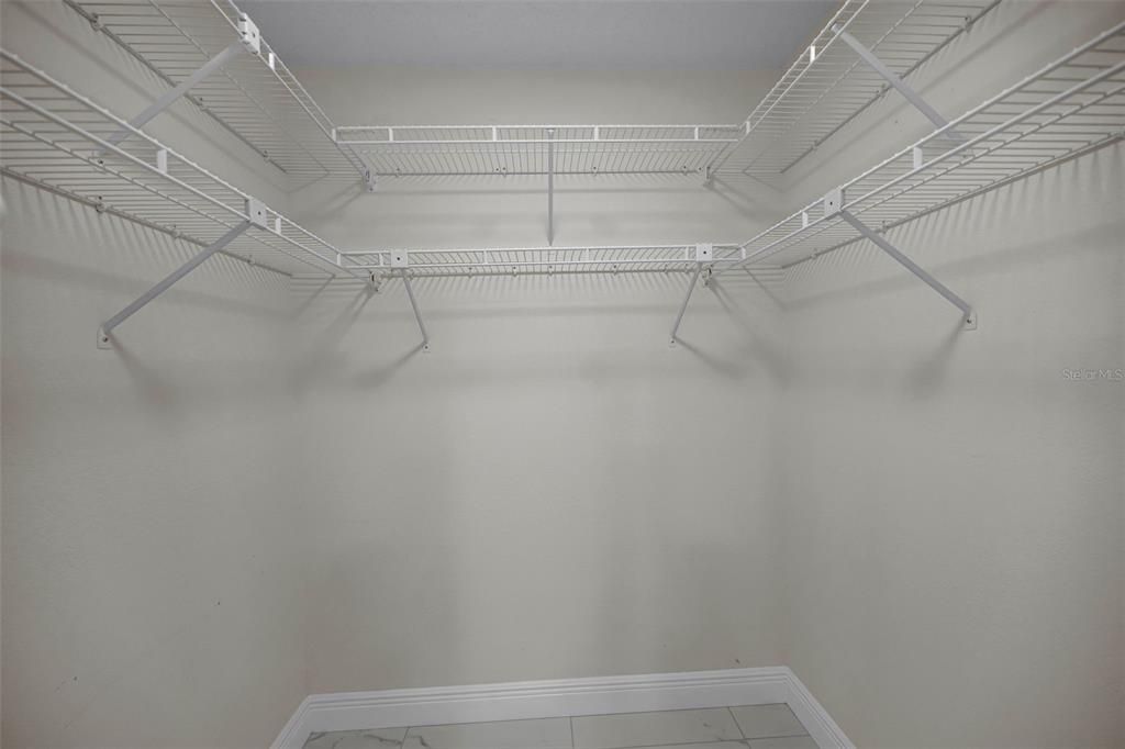 Activo con contrato: $319,500 (2 camas, 2 baños, 1030 Pies cuadrados)