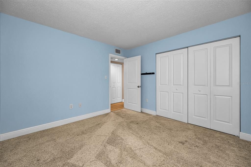 Activo con contrato: $319,500 (2 camas, 2 baños, 1030 Pies cuadrados)
