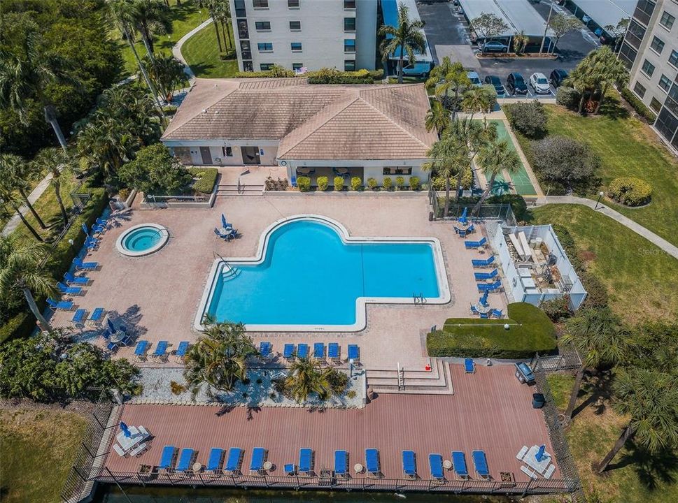 Activo con contrato: $319,500 (2 camas, 2 baños, 1030 Pies cuadrados)
