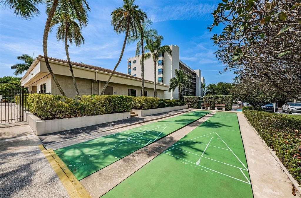 Activo con contrato: $319,500 (2 camas, 2 baños, 1030 Pies cuadrados)