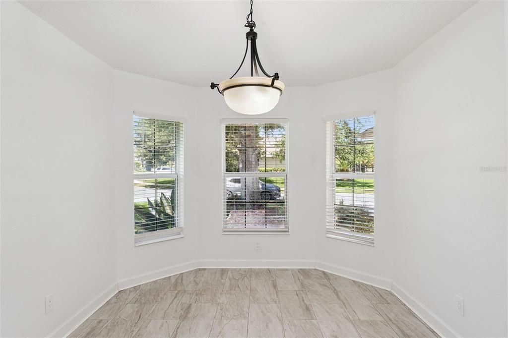 For Sale: $389,900 (3 beds, 2 baths, 1669 Square Feet)