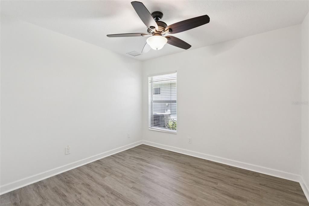 For Sale: $389,900 (3 beds, 2 baths, 1669 Square Feet)