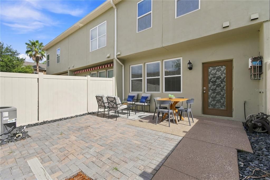 For Sale: $335,000 (3 beds, 2 baths, 1550 Square Feet)