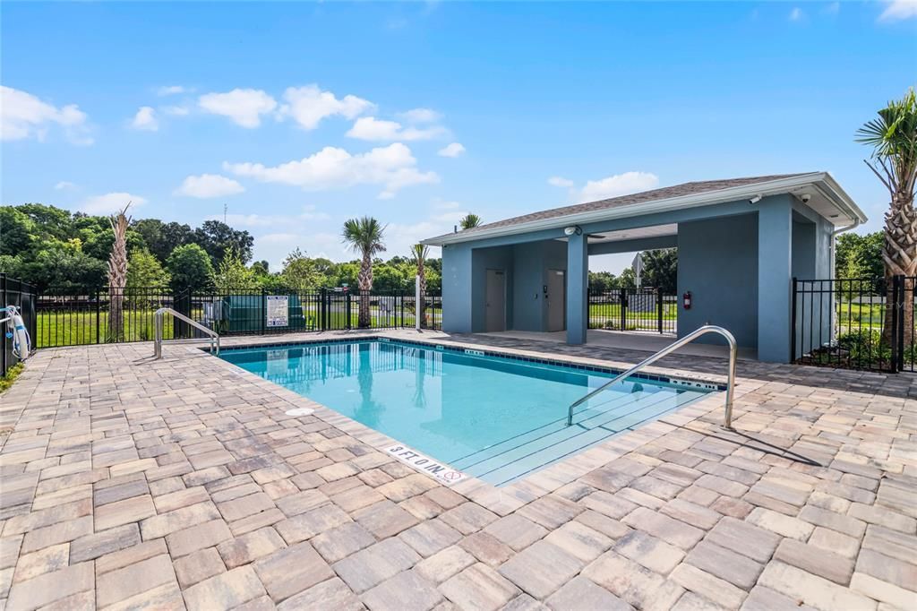 For Sale: $255,000 (3 beds, 2 baths, 1463 Square Feet)
