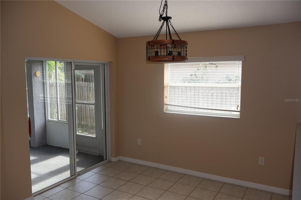 For Rent: $2,900 (3 beds, 2 baths, 1518 Square Feet)