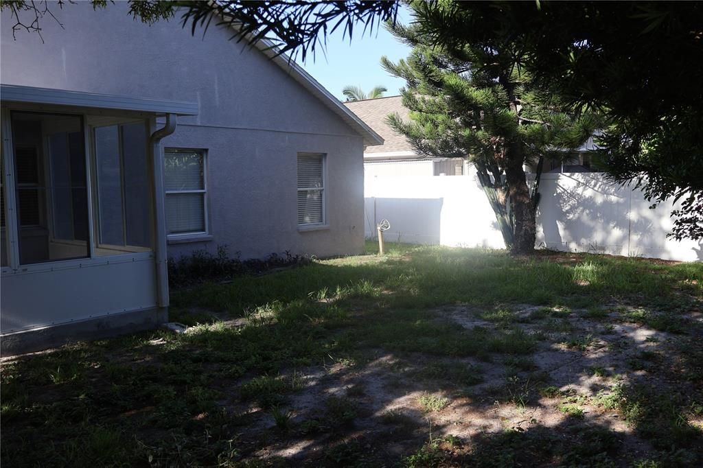 For Rent: $2,900 (3 beds, 2 baths, 1518 Square Feet)