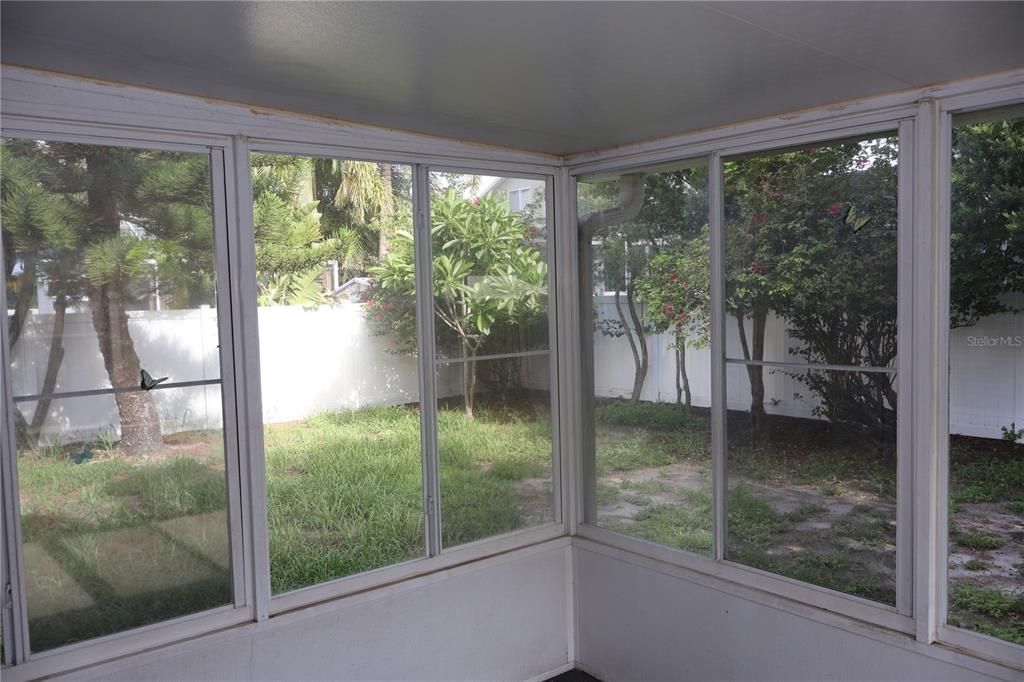 For Rent: $2,900 (3 beds, 2 baths, 1518 Square Feet)