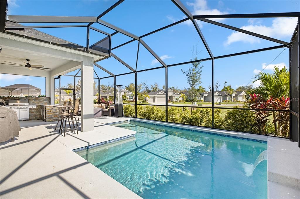 For Sale: $649,900 (4 beds, 2 baths, 2327 Square Feet)