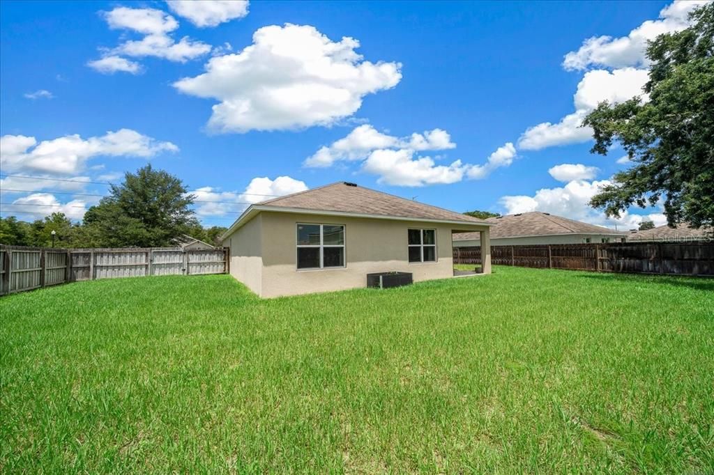 For Sale: $289,900 (4 beds, 2 baths, 1827 Square Feet)