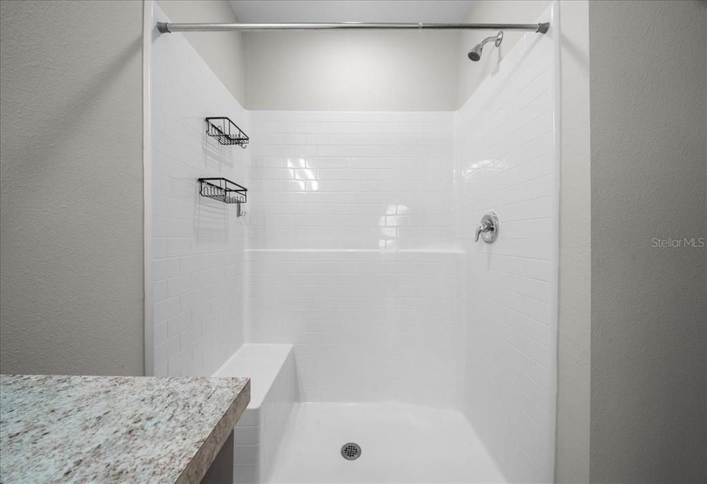 For Sale: $289,900 (4 beds, 2 baths, 1827 Square Feet)