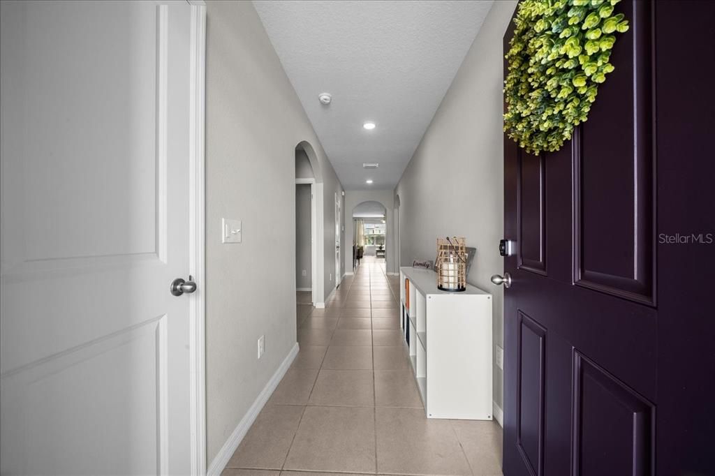 For Sale: $289,900 (4 beds, 2 baths, 1827 Square Feet)
