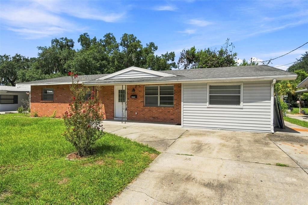 En Venta: $295,000 (4 camas, 3 baños, 1758 Pies cuadrados)