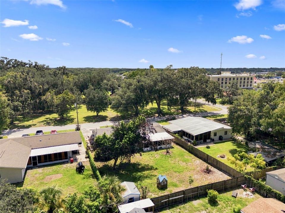 En Venta: $295,000 (4 camas, 3 baños, 1758 Pies cuadrados)