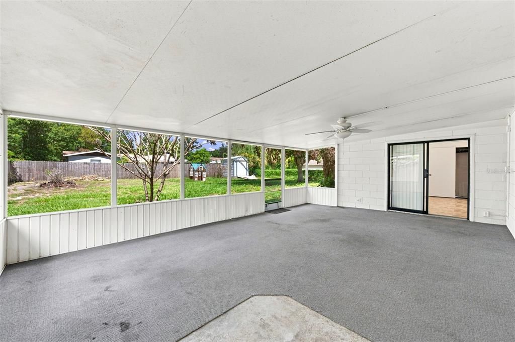 En Venta: $295,000 (4 camas, 3 baños, 1758 Pies cuadrados)