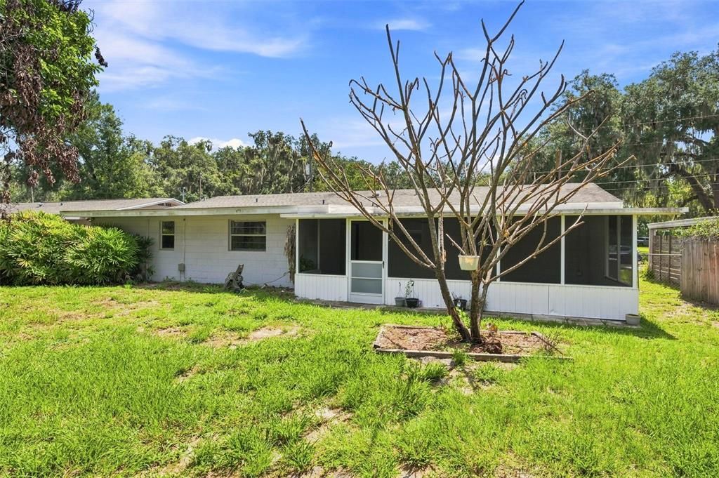 En Venta: $295,000 (4 camas, 3 baños, 1758 Pies cuadrados)