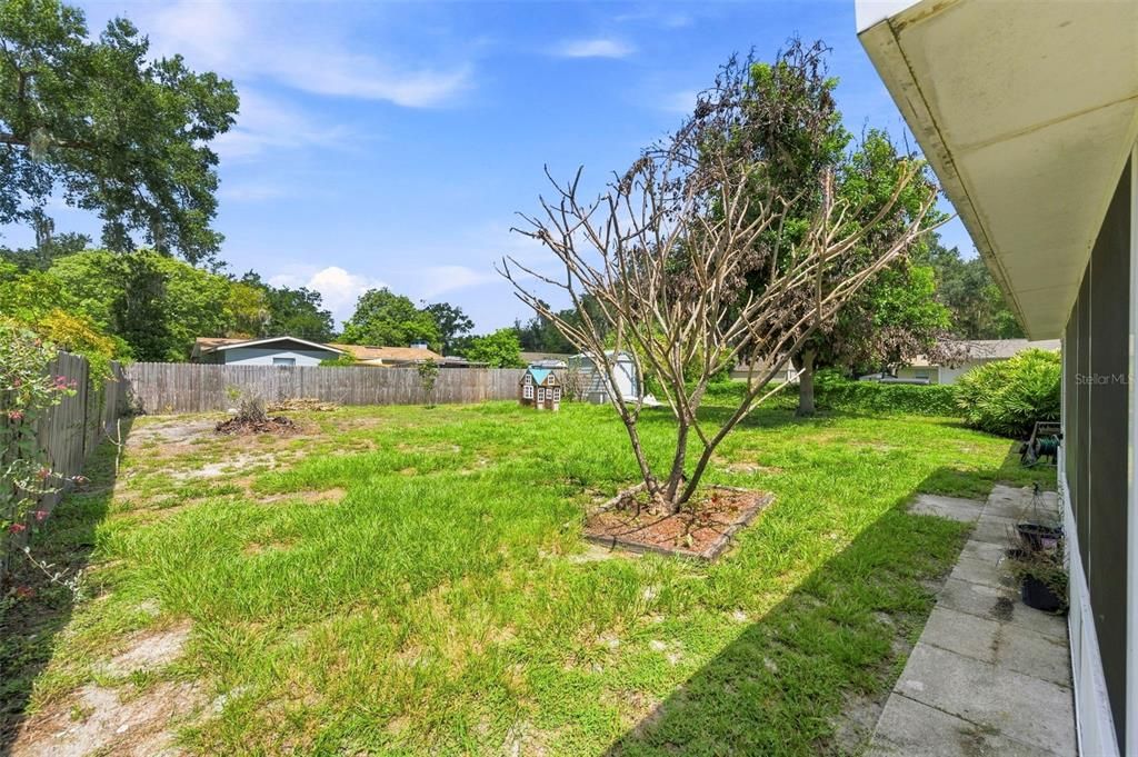 En Venta: $295,000 (4 camas, 3 baños, 1758 Pies cuadrados)