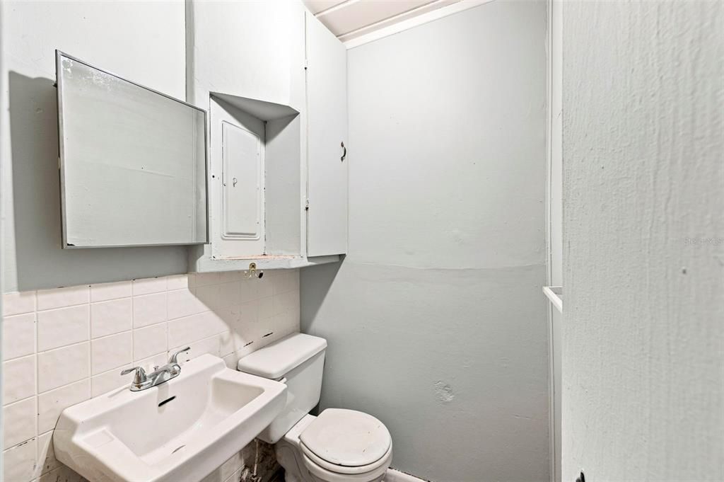En Venta: $295,000 (4 camas, 3 baños, 1758 Pies cuadrados)
