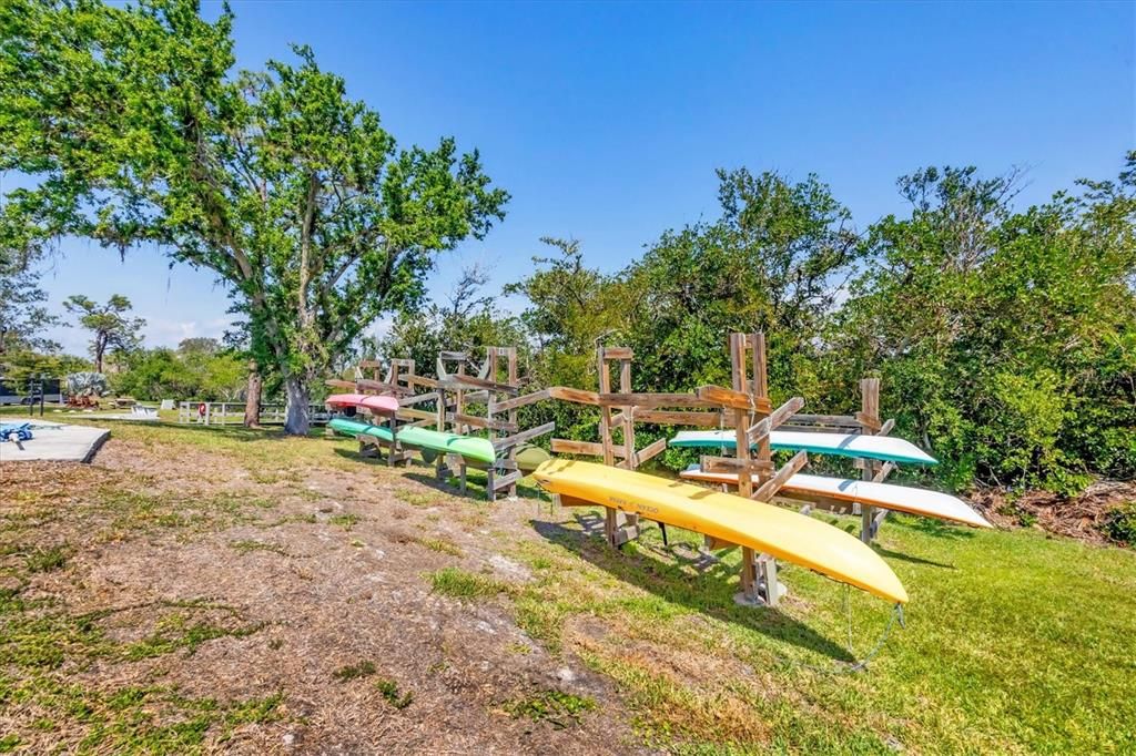 For Sale: $224,900 (2 beds, 2 baths, 1040 Square Feet)