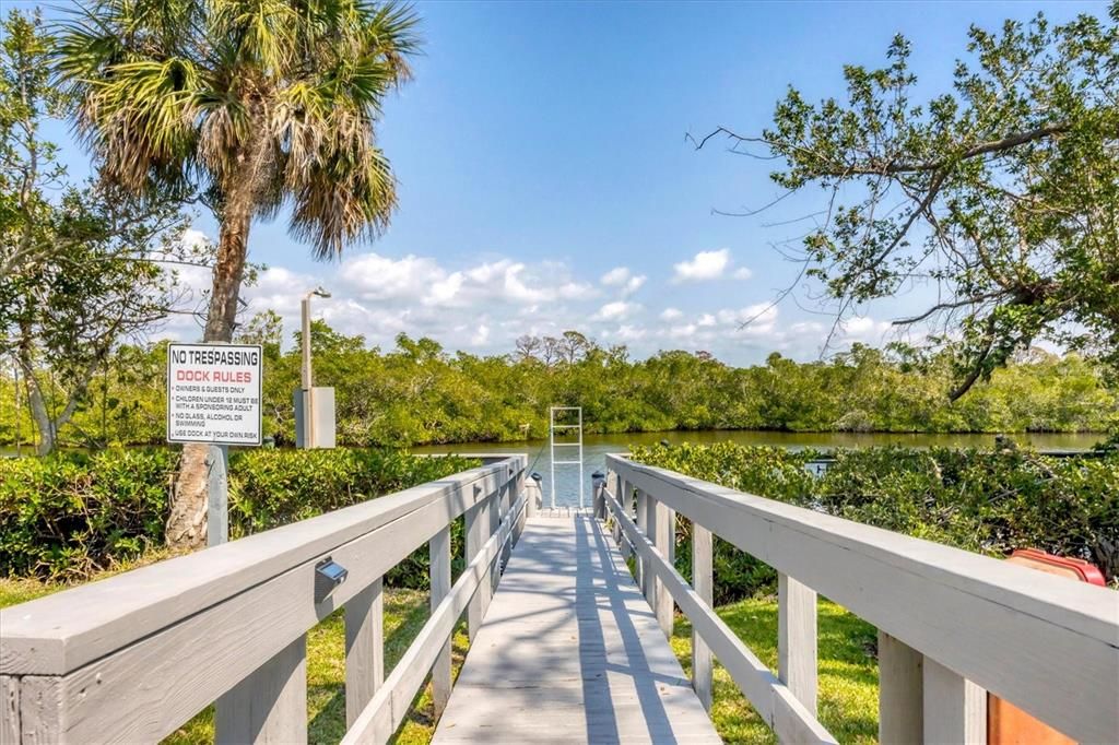 For Sale: $224,900 (2 beds, 2 baths, 1040 Square Feet)