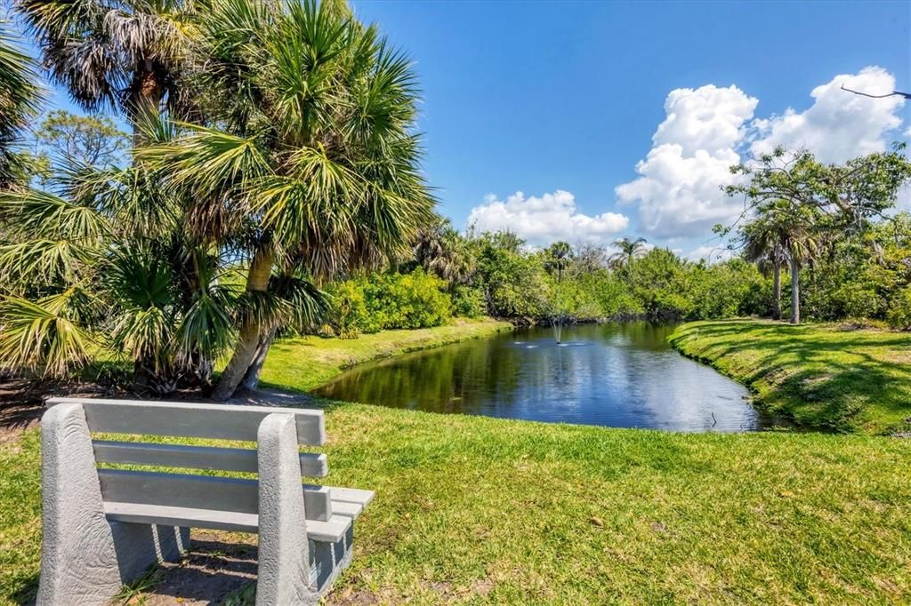 For Sale: $224,900 (2 beds, 2 baths, 1040 Square Feet)