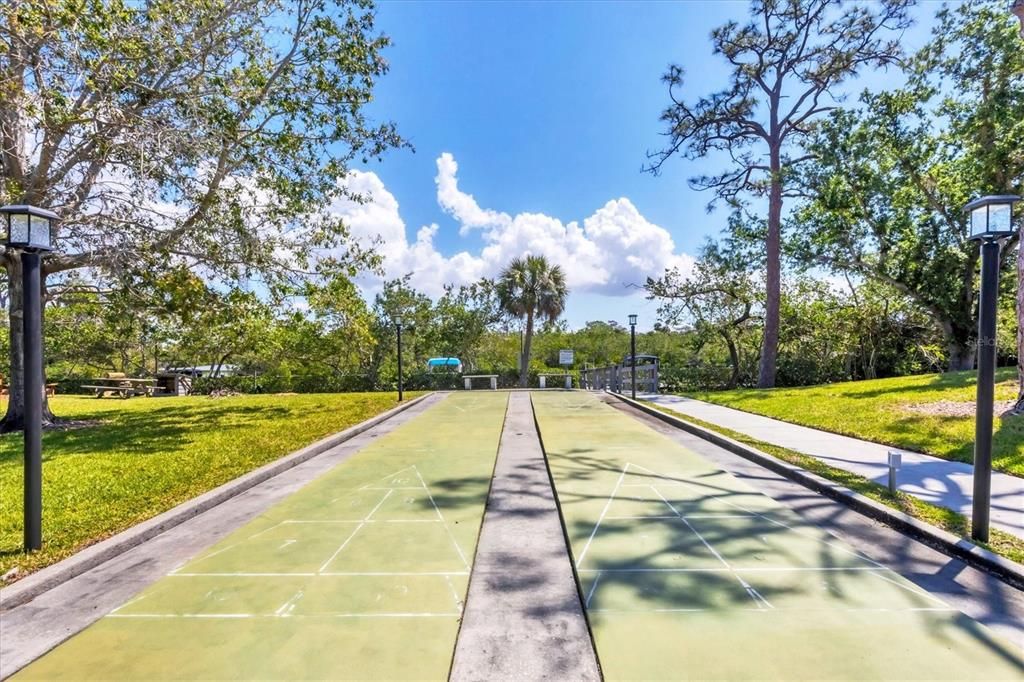 For Sale: $224,900 (2 beds, 2 baths, 1040 Square Feet)