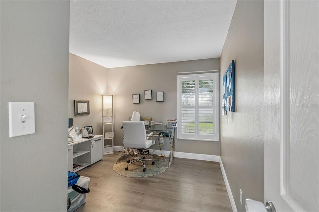 For Sale: $499,000 (4 beds, 2 baths, 2212 Square Feet)