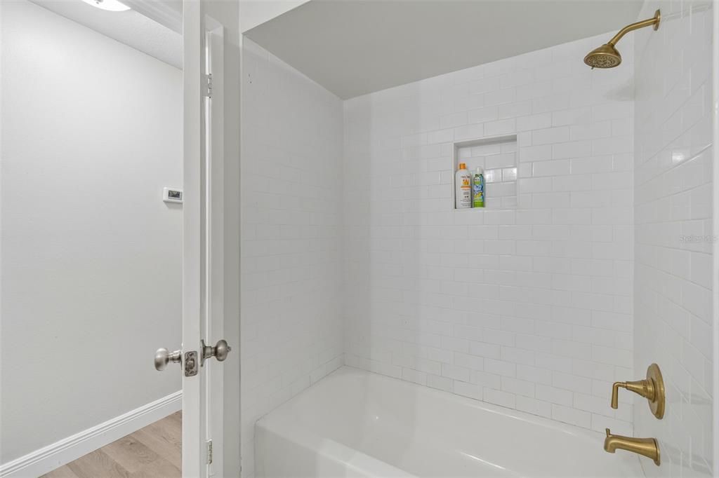 For Sale: $499,000 (4 beds, 2 baths, 2212 Square Feet)