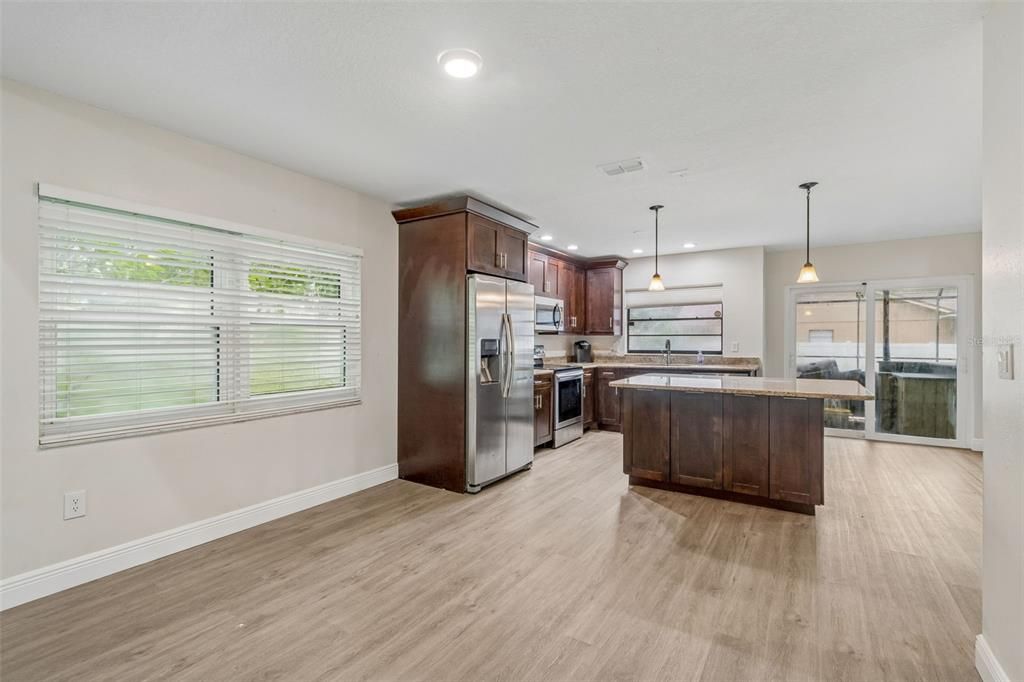 For Sale: $499,000 (4 beds, 2 baths, 2212 Square Feet)