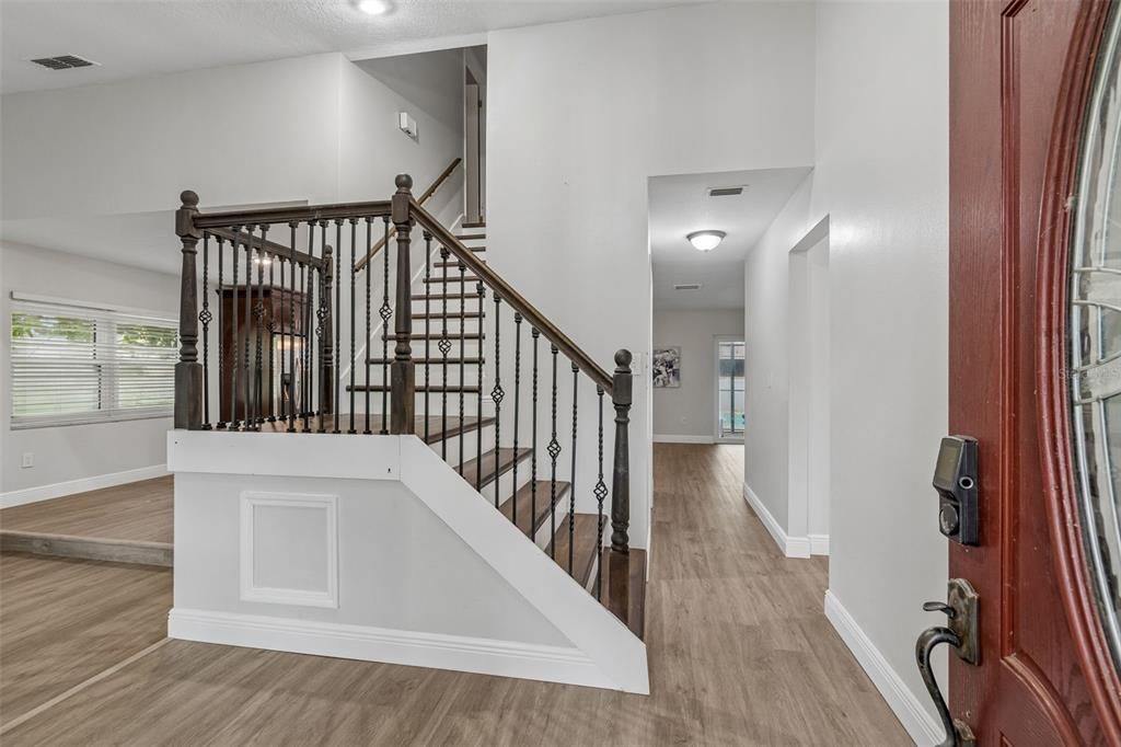 For Sale: $499,000 (4 beds, 2 baths, 2212 Square Feet)