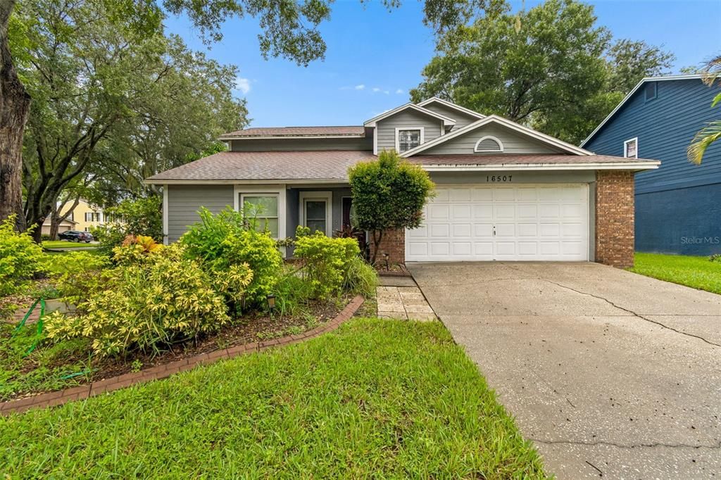 For Sale: $499,000 (4 beds, 2 baths, 2212 Square Feet)