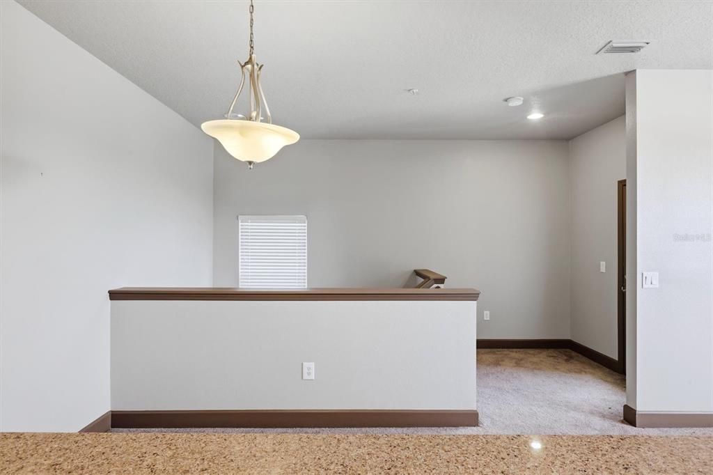 For Sale: $290,000 (2 beds, 2 baths, 966 Square Feet)