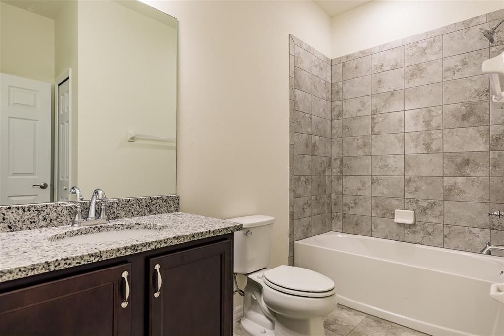 For Rent: $1,475 (3 beds, 2 baths, 1306 Square Feet)