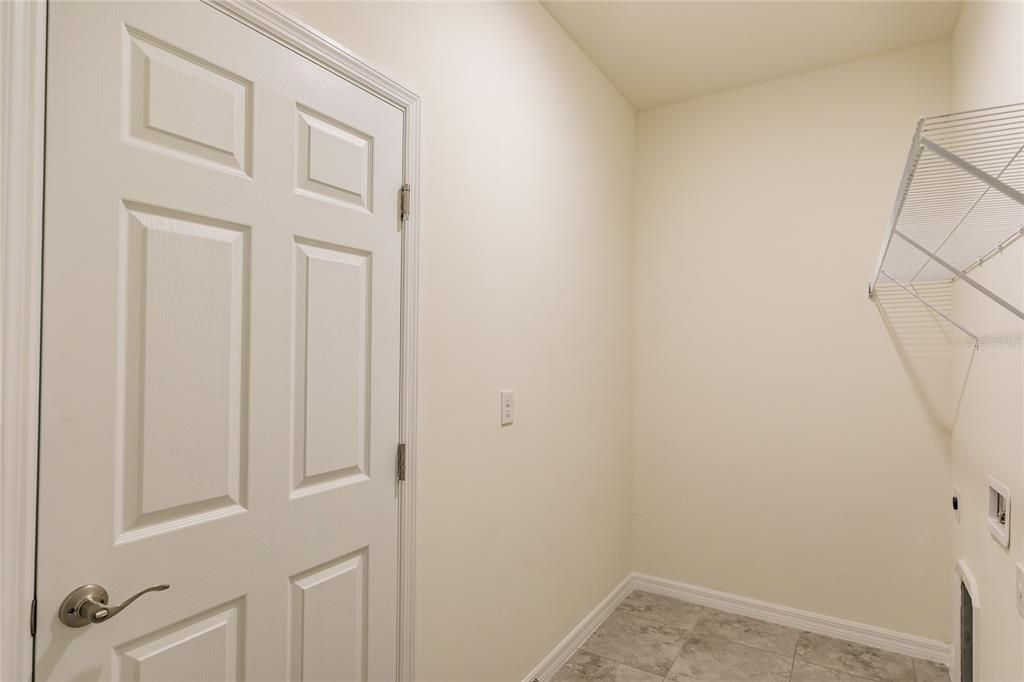 For Rent: $1,475 (3 beds, 2 baths, 1306 Square Feet)