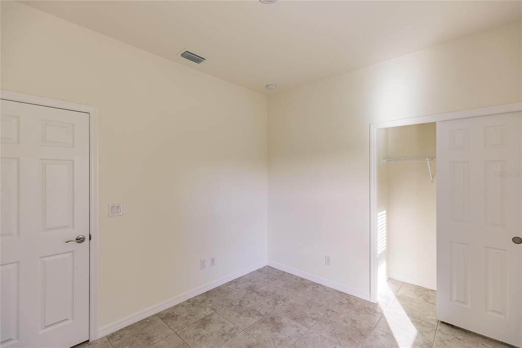 For Rent: $1,475 (3 beds, 2 baths, 1306 Square Feet)