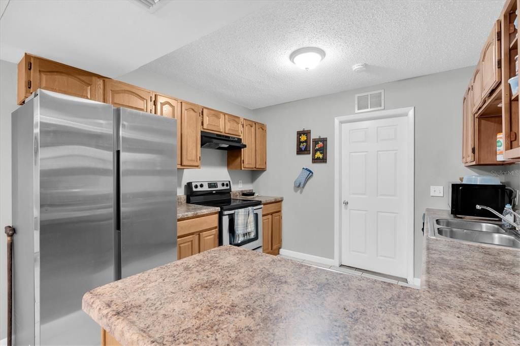Activo con contrato: $325,000 (2 camas, 2 baños, 1064 Pies cuadrados)