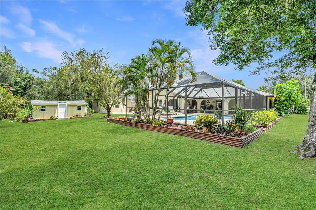 For Sale: $625,000 (3 beds, 2 baths, 1947 Square Feet)